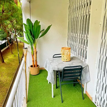 Swimming Pool, Great Location, Family Friendly, Free Parking * Salou