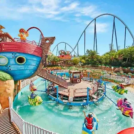 아파트 Swimming Pool, Great Location, Family Friendly, Cozy *