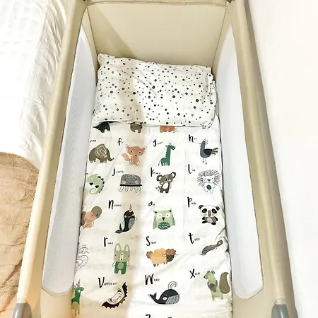 Swimming Pool, Great Location, Family Friendly, Cozy 아파트 *